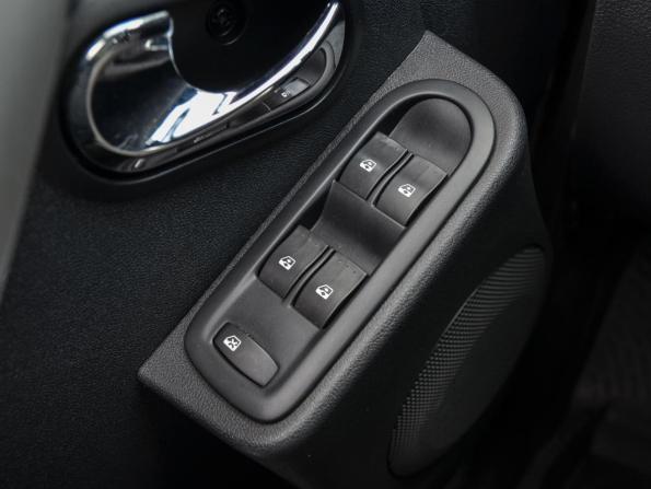 Nissan Terrano III (D10) с пробегом 2015 года, цена 1 280 000 рублей, 103759 км, внедорожник, Автокод Объявления