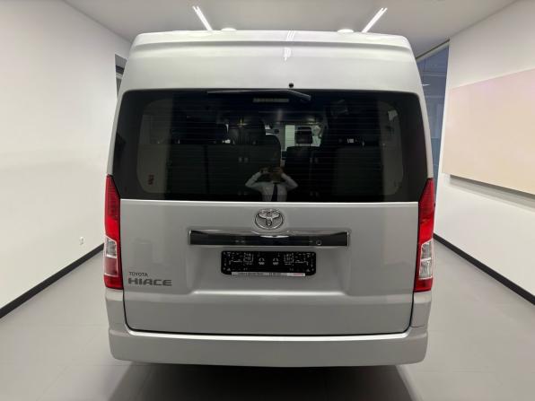 Toyota HiAce H300 с пробегом 2021 года, цена 5 950 000 рублей, 4769 км, минивэн, Автокод Объявления