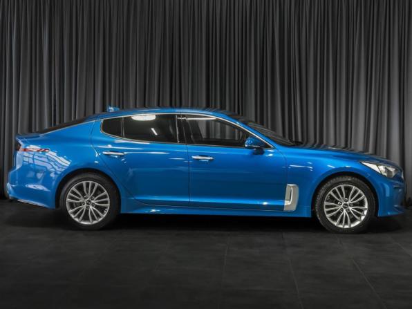 Kia Stinger I с пробегом 2018 года, цена 1 899 000 рублей, 157707 км, лифтбек, Автокод Объявления
