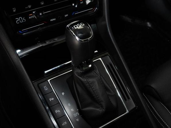 Skoda Superb III Рестайлинг с пробегом 2024 года, цена 4 635 000 рублей, 6600 км, лифтбек, Автокод Объявления