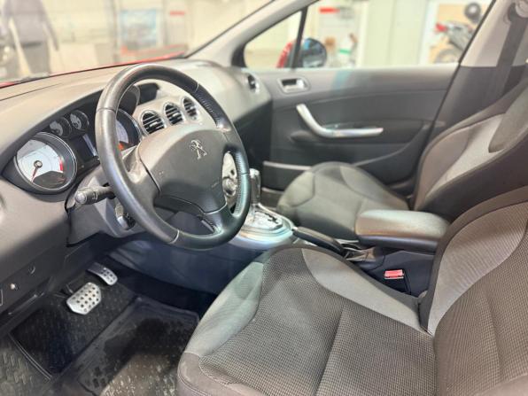 Peugeot 308 I Рестайлинг с пробегом 2011 года, цена 549 000 рублей, 153706 км, хэтчбек, Автокод Объявления