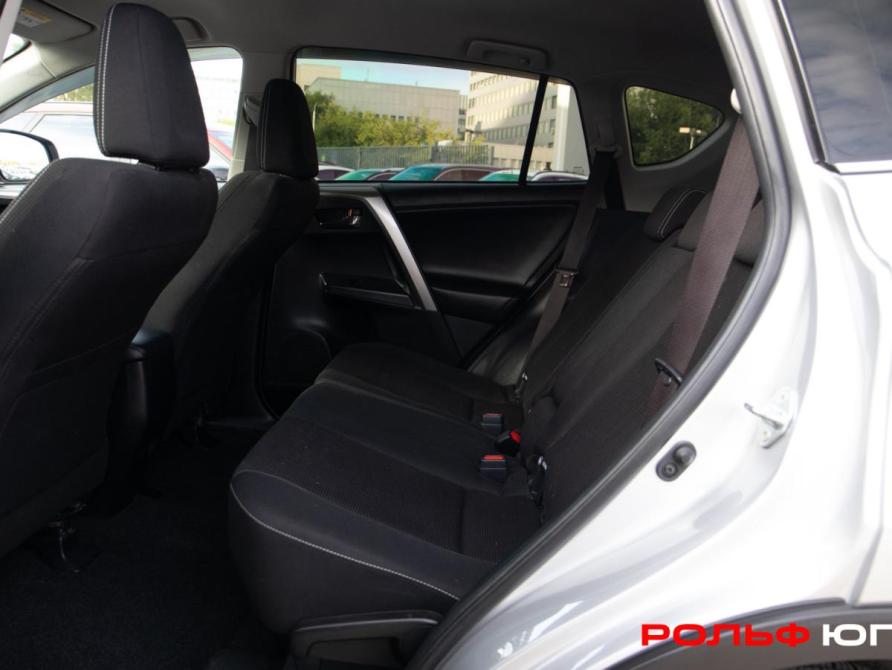 Toyota RAV4 IV (XA40) Рестайлинг Москва  - изображение 9
