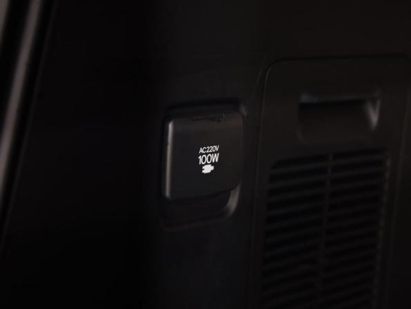 Toyota Land Cruiser 300 Series с пробегом 2021 года, цена 7 299 000 рублей, 117365 км, внедорожник, Автокод Объявления