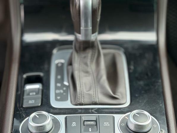 Volkswagen Touareg II Рестайлинг с пробегом 2014 года, цена 2 399 000 рублей, 211000 км, внедорожник, Автокод Объявления