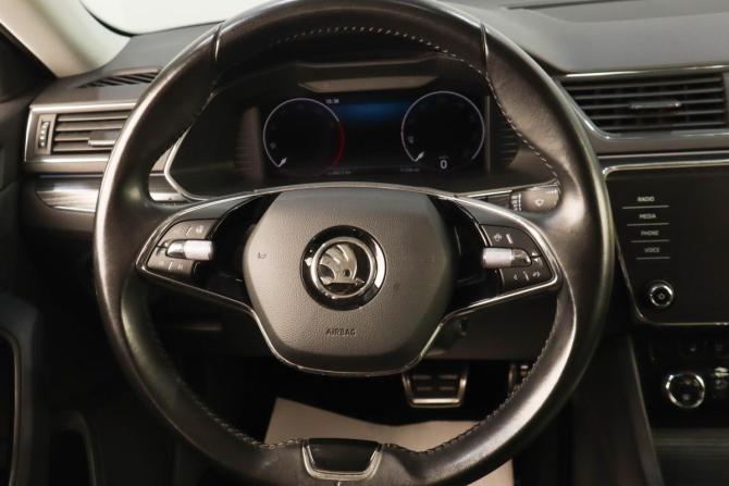 Skoda Superb III Рестайлинг с пробегом 2022 года, цена 3 529 000 рублей, 71394 км, лифтбек, Автокод Объявления