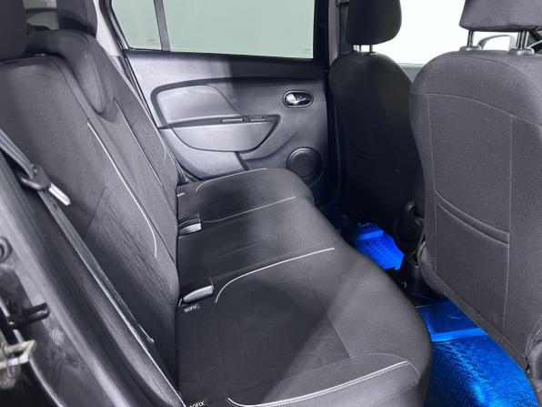 Renault Logan II Рестайлинг с пробегом 2019 года, цена 1 199 000 рублей, 82300 км, седан, Автокод Объявления