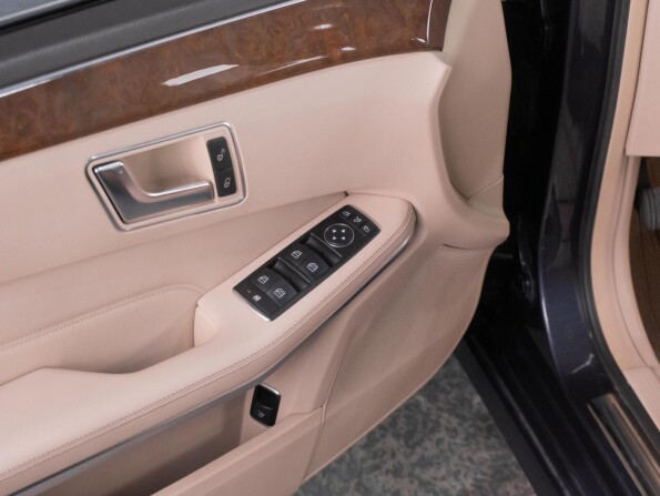 Mercedes-Benz E-Класс IV (W212 S212 C207) Рестайлинг с пробегом 2013 года, цена 2 429 000 рублей, 91240 км, седан, Автокод Объявления