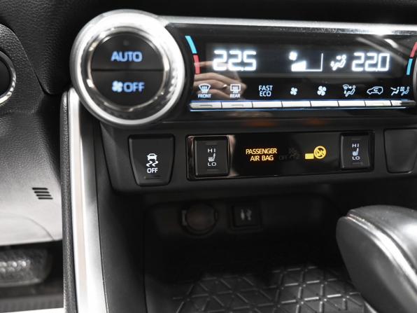 Toyota RAV4 V (XA50) с пробегом 2020 года, цена 3 095 000 рублей, 62878 км, внедорожник, Автокод Объявления