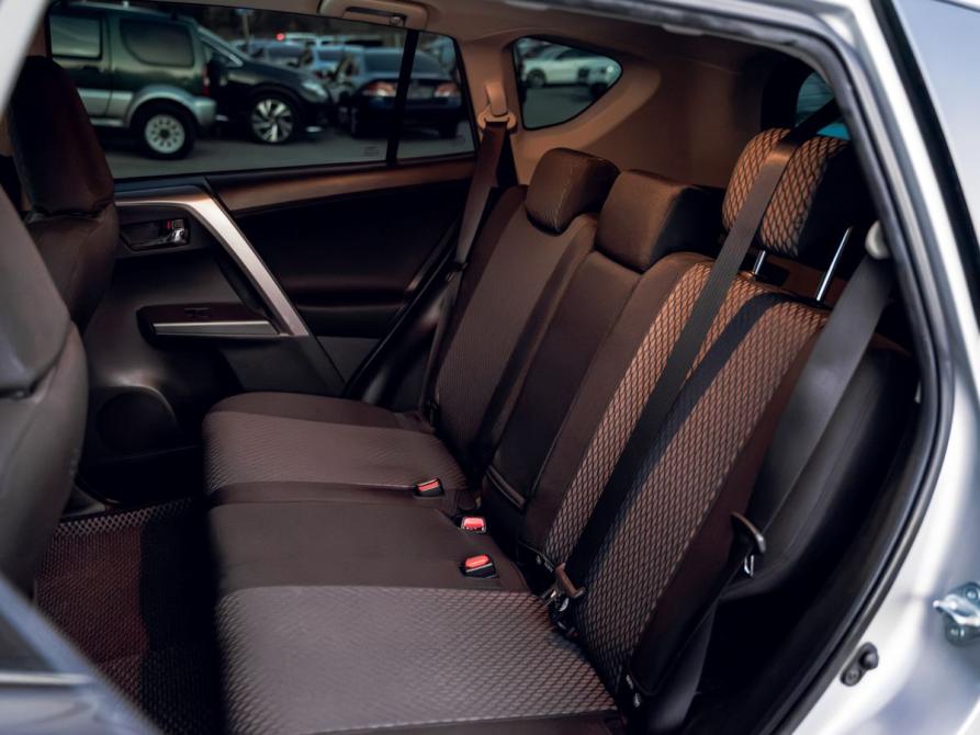 Toyota RAV4 IV (XA40) Рестайлинг Екатеринбург  - изображение 17