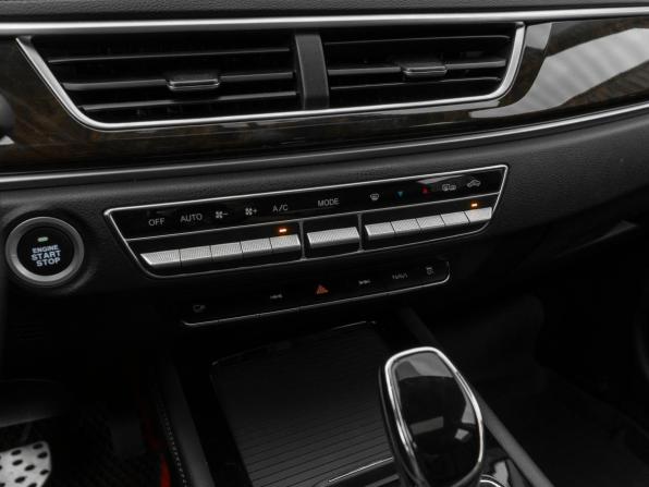 Dongfeng 580 I Рестайлинг с пробегом 2021 года, цена 1 350 000 рублей, 82519 км, внедорожник, Автокод Объявления
