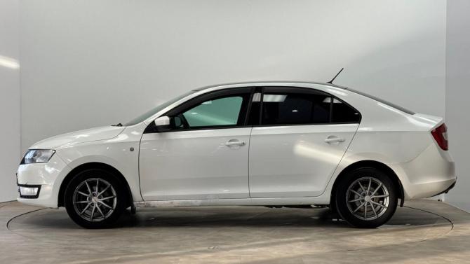 Skoda Rapid I с пробегом 2015 года, цена 650 000 рублей, 228463 км, лифтбек, Автокод Объявления