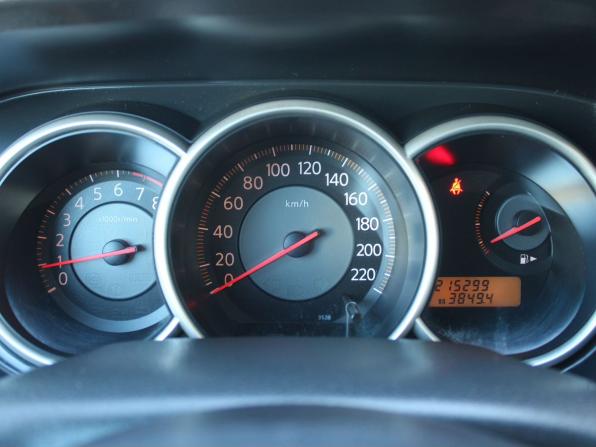Nissan Tiida I Рестайлинг с пробегом 2010 года, цена 579 000 рублей, 215298 км, хэтчбек, Автокод Объявления