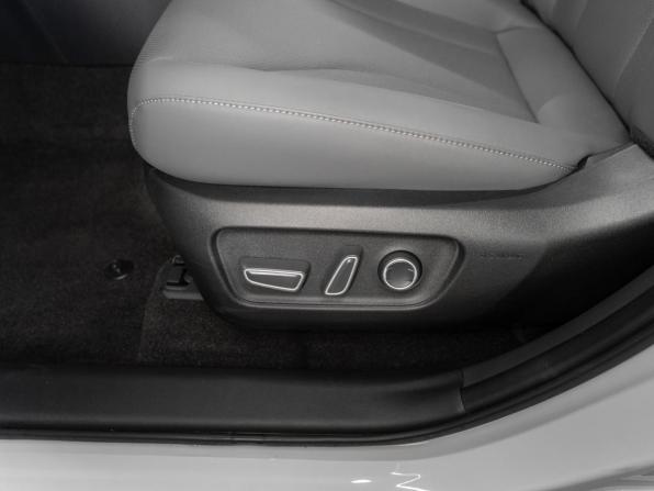 Toyota RAV4 VI (XA60) с пробегом 2026 года, цена 4 200 000 рублей, 23 км, внедорожник, Автокод Объявления