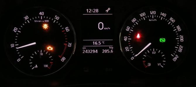 Skoda Fabia II Рестайлинг с пробегом 2011 года, цена 449 000 рублей, 242000 км, хэтчбек, Автокод Объявления