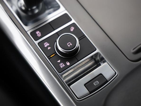 Land Rover Range Rover Sport II Рестайлинг с пробегом 2018 года, цена 4 549 000 рублей, 106632 км, внедорожник, Автокод Объявления
