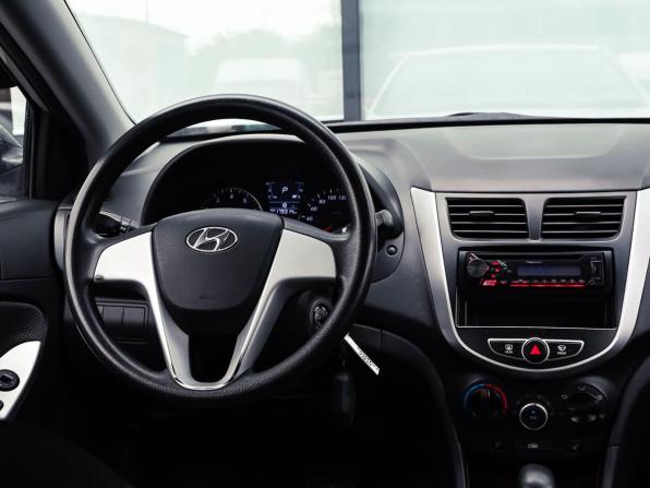 Hyundai Solaris I с пробегом 2012 года, цена 745 000 рублей, 179312 км, седан, Автокод Объявления