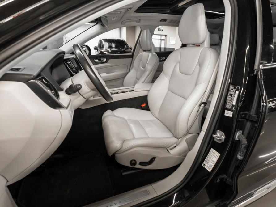 Volvo XC60 II Москва  - изображение 9