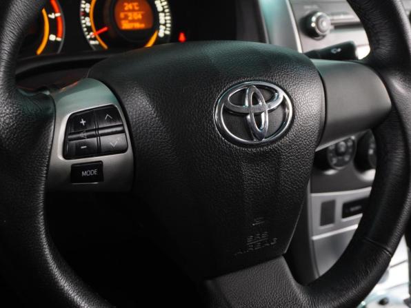 Toyota Corolla X (E140 E150) Рестайлинг с пробегом 2011 года, цена 1 099 000 рублей, 202719 км, седан, Автокод Объявления