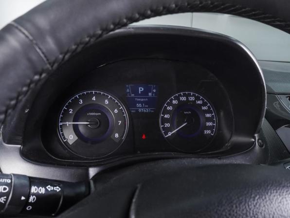Hyundai Solaris I с пробегом 2014 года, цена 999 000 рублей, 97631 км, хэтчбек, Автокод Объявления