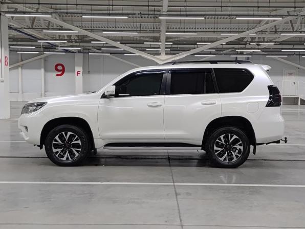 Toyota Land Cruiser Prado 150 Series Рестайлинг 2 с пробегом 2017 года, цена 4 280 000 рублей, 239630 км, внедорожник, Автокод Объявления