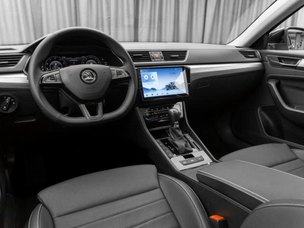 Skoda Superb III Рестайлинг с пробегом 2025 года, цена 3 140 000 рублей, 23275 км, лифтбек, Автокод Объявления