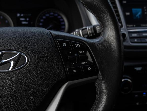 Hyundai Tucson III с пробегом 2016 года, цена 1 800 000 рублей, 131510 км, внедорожник, Автокод Объявления