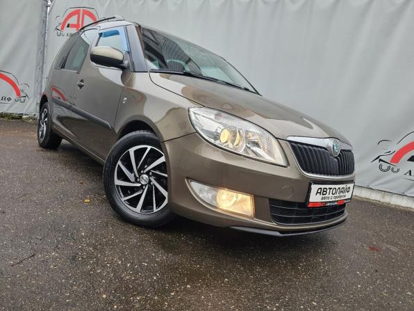 Skoda Roomster I Рестайлинг с пробегом 2012 года, цена 659 000 рублей, 256311 км, компактвэн, Автокод Объявления