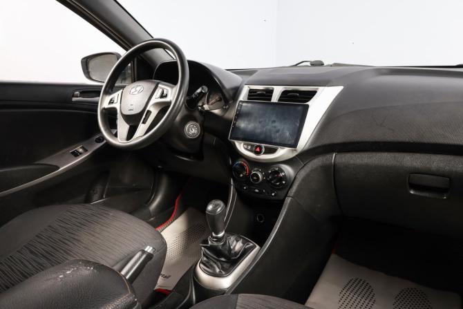 Hyundai Solaris I Рестайлинг с пробегом 2016 года, цена 639 000 рублей, 234000 км, седан, Автокод Объявления