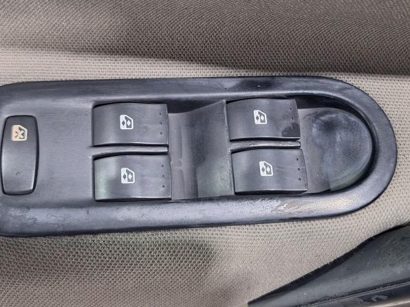 Renault Megane II Рестайлинг с пробегом 2007 года, цена 445 000 рублей, 241934 км, универсал, Автокод Объявления