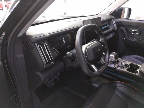 JETOUR T1 с пробегом 2025 года, цена 3 370 000 рублей, 3600 км, внедорожник, Автокод Объявления