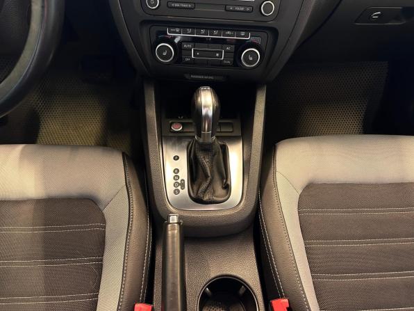 Volkswagen Jetta VI с пробегом 2012 года, цена 1 199 000 рублей, 191000 км, седан, Автокод Объявления
