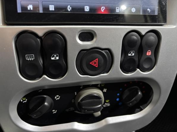 Renault Sandero I с пробегом 2012 года, цена 700 000 рублей, 74318 км, хэтчбек, Автокод Объявления