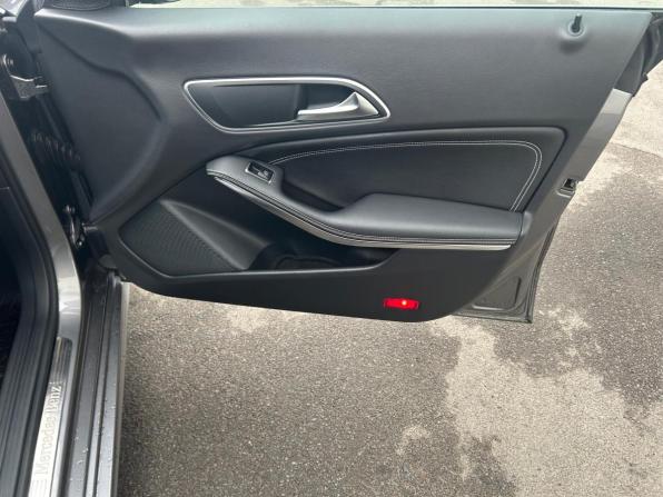 Mercedes-Benz CLA I (C117 X117) с пробегом 2015 года, цена 1 845 000 рублей, 157891 км, универсал, Автокод Объявления