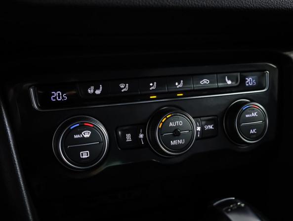 Volkswagen Tiguan II с пробегом 2018 года, цена 2 630 000 рублей, 71194 км, внедорожник, Автокод Объявления