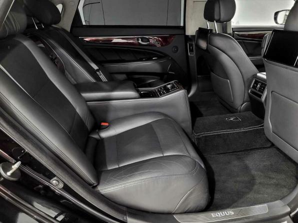 Hyundai Equus II Рестайлинг с пробегом 2014 года, цена 1 810 000 рублей, 196799 км, седан, Автокод Объявления