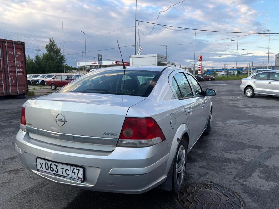 Opel Astra H Рестайлинг Санкт-Петербург  - изображение 5