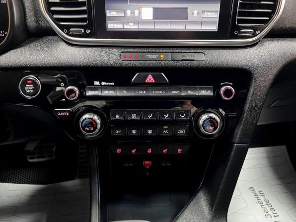 Kia Sportage IV Рестайлинг с пробегом 2018 года, цена 2 340 000 рублей, 111537 км, внедорожник, Автокод Объявления