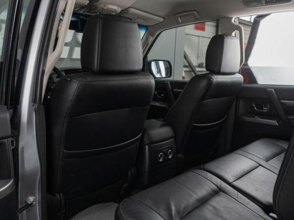 Mitsubishi Pajero IV Рестайлинг 2 с пробегом 2019 года, цена 3 799 000 рублей, 83553 км, внедорожник, Автокод Объявления