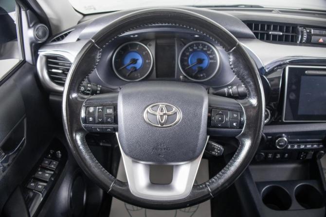 Toyota Hilux VIII с пробегом 2016 года, цена 3 299 000 рублей, 220145 км, offers.body_type.unknown, Автокод Объявления