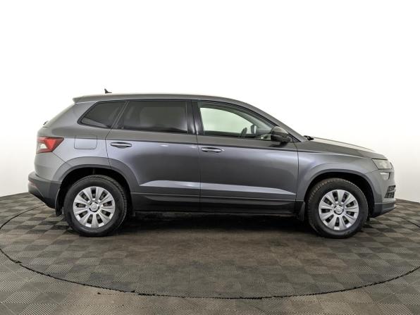 Skoda Karoq I с пробегом 2021 года, цена 2 225 000 рублей, 119381 км, внедорожник, Автокод Объявления