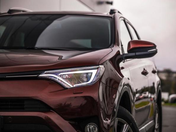 Toyota RAV4 IV (XA40) Рестайлинг с пробегом 2018 года, цена 2 699 777 рублей, 64124 км, внедорожник, Автокод Объявления