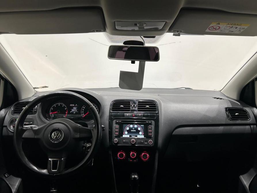 Volkswagen Polo V Рестайлинг Санкт-Петербург  - изображение 17