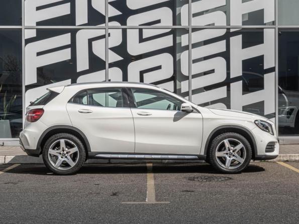 Mercedes-Benz GLA I (X156) Рестайлинг с пробегом 2017 года, цена 2 620 000 рублей, 99771 км, внедорожник, Автокод Объявления