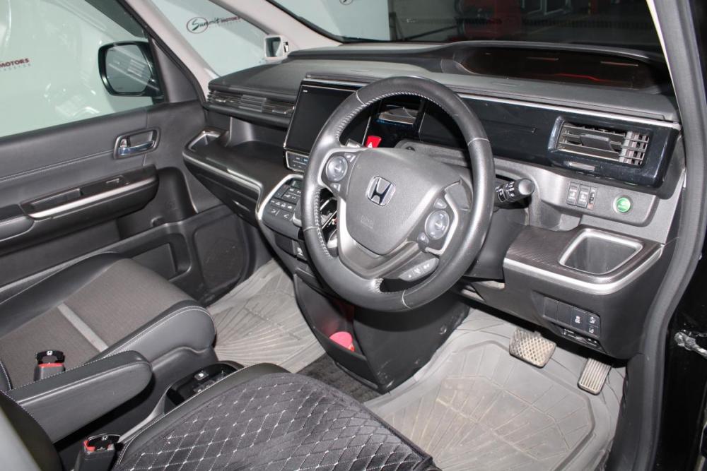 Honda Stepwgn V Рестайлинг Владивосток  - изображение 19