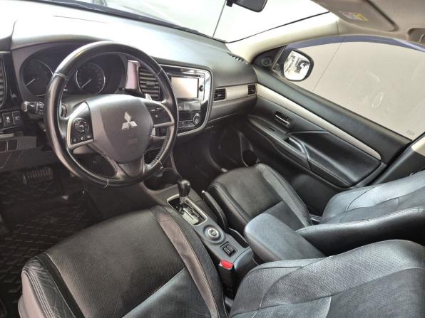 Mitsubishi Outlander III Рестайлинг с пробегом 2014 года, цена 1 479 000 рублей, 215262 км, внедорожник, Автокод Объявления