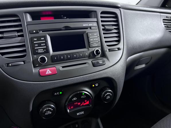 Kia Rio II Рестайлинг с пробегом 2011 года, цена 550 000 рублей, 166192 км, хэтчбек, Автокод Объявления