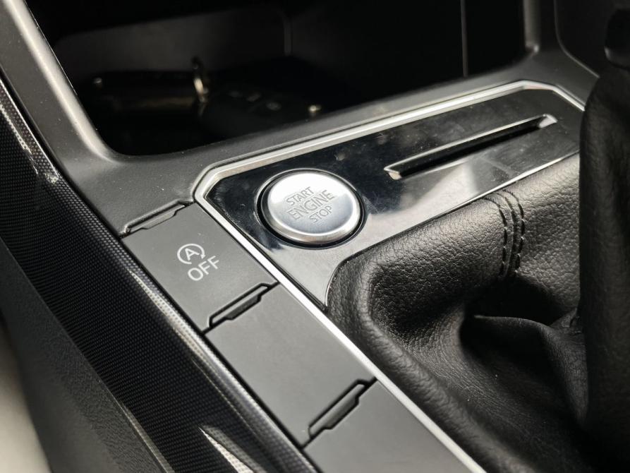 Volkswagen Lavida III Рестайлинг Екатеринбург  - изображение 20