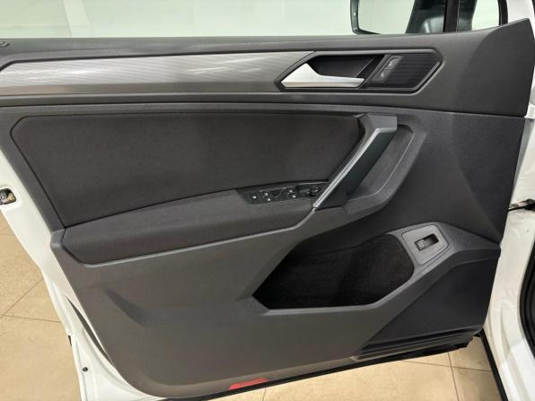 Volkswagen Tiguan II с пробегом 2019 года, цена 2 395 000 рублей, 113258 км, внедорожник, Автокод Объявления