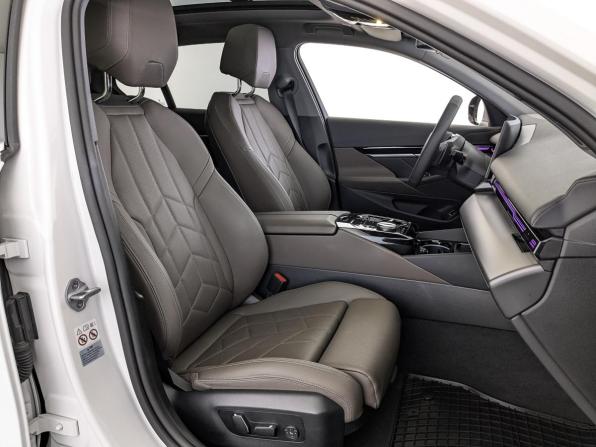 BMW 5 серии VII (G30/G31/G38) Рестайлинг с пробегом 2023 года, цена 6 650 000 рублей, 22065 км, седан, Автокод Объявления