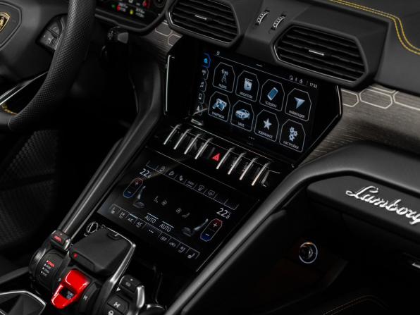 Lamborghini Urus I с пробегом 2022 года, цена 30 530 000 рублей, 29216 км, внедорожник, Автокод Объявления